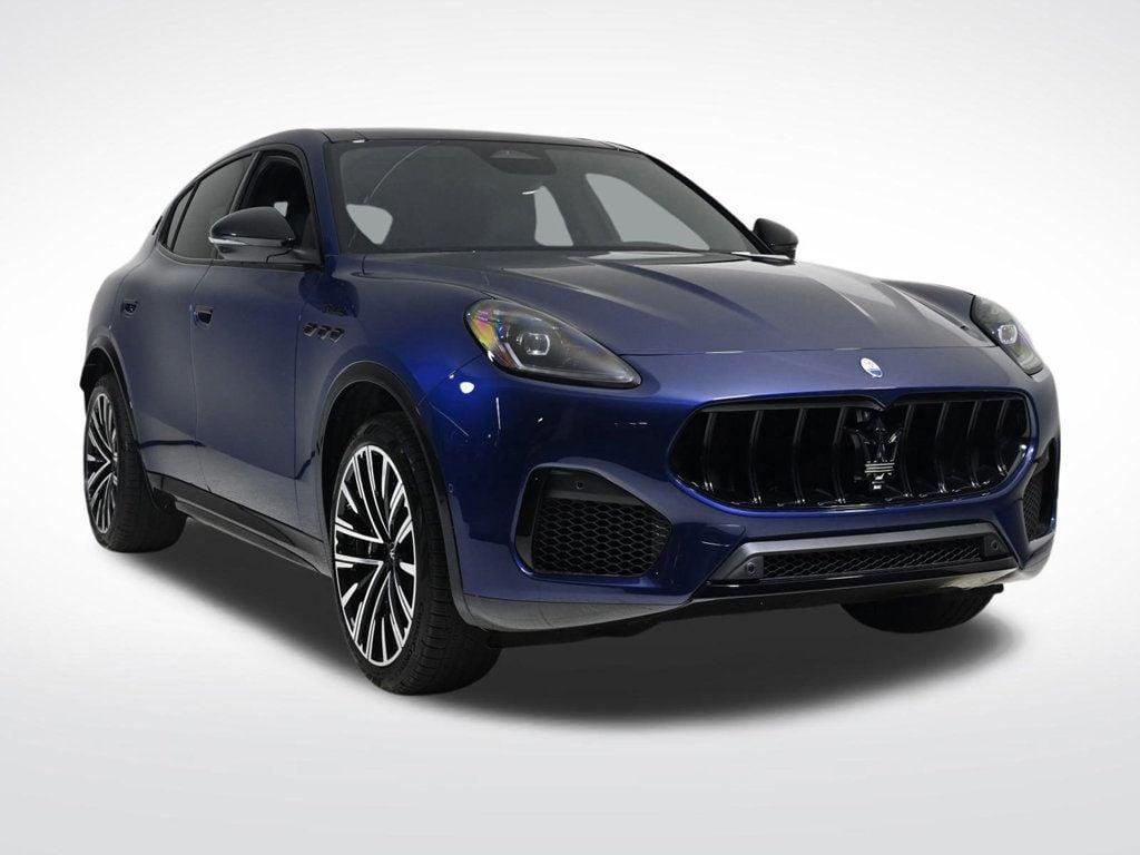 new 2025 Maserati Grecale car, priced at $92,675