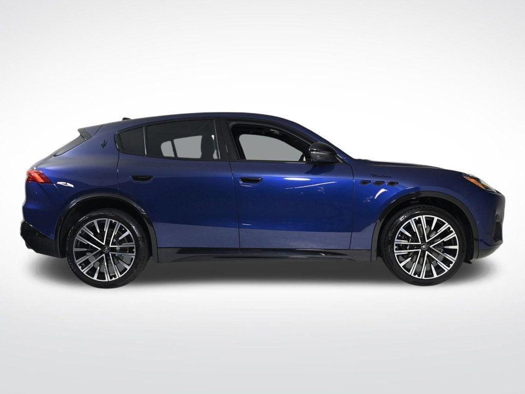 new 2025 Maserati Grecale car, priced at $92,675