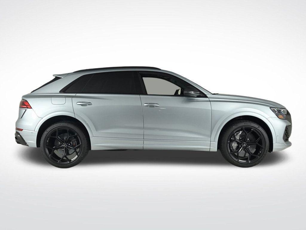 new 2025 Audi RS Q8 car, priced at $158,300