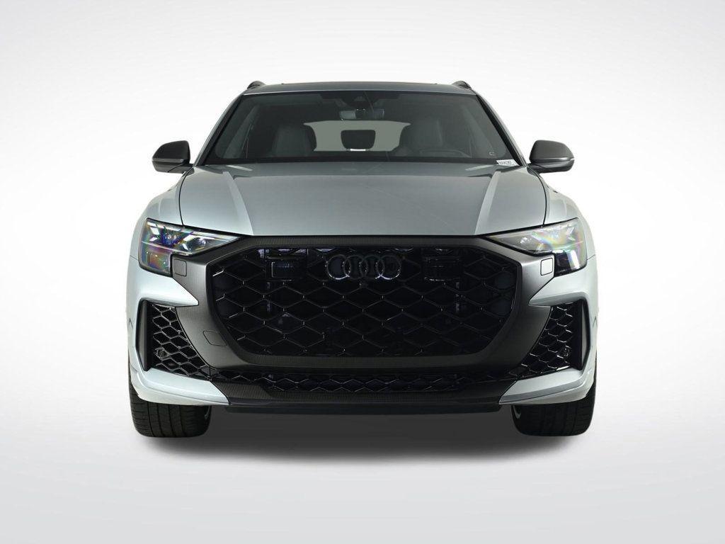 new 2025 Audi RS Q8 car, priced at $158,300