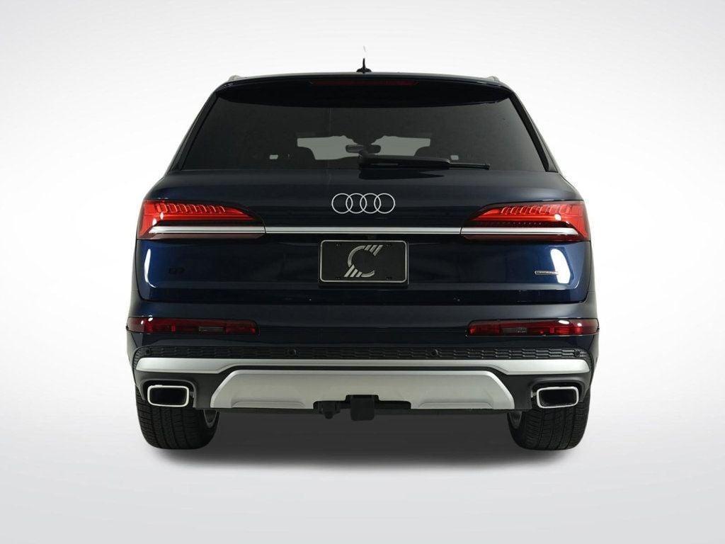 new 2025 Audi Q7 car, priced at $70,705