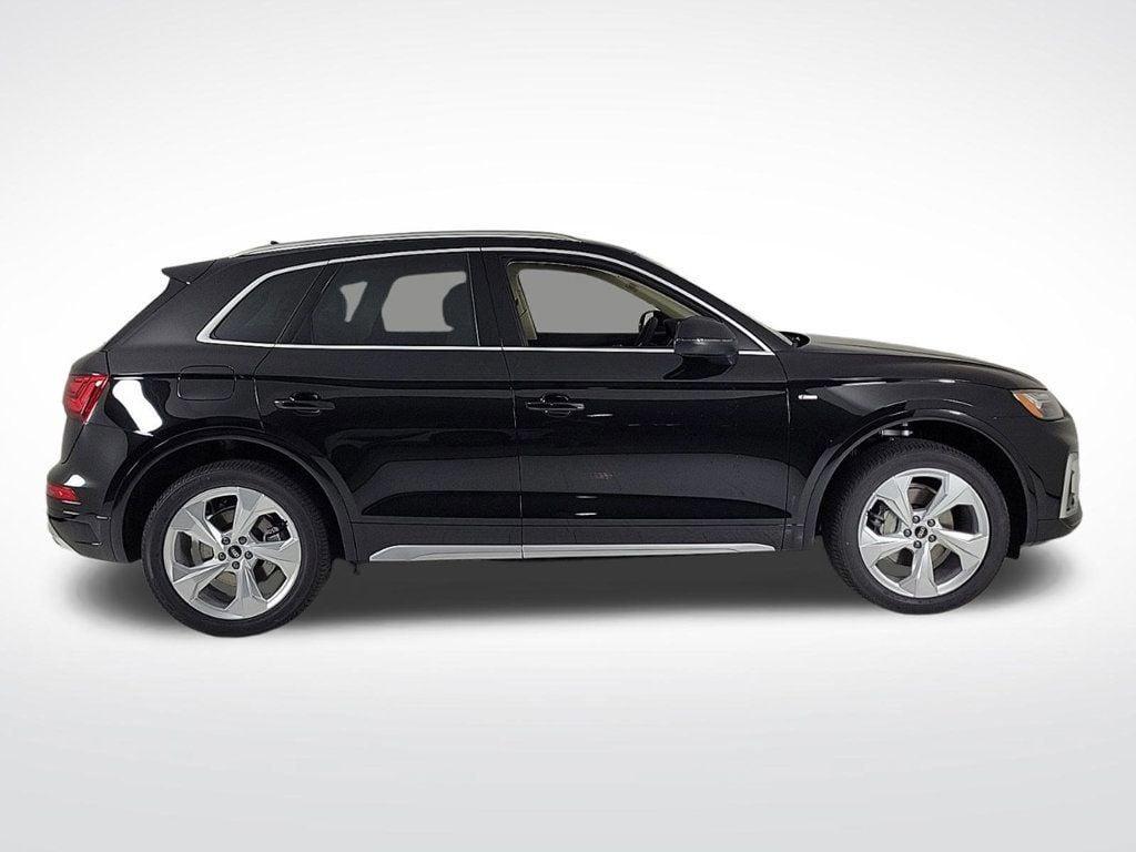 new 2025 Audi Q5 car, priced at $58,085