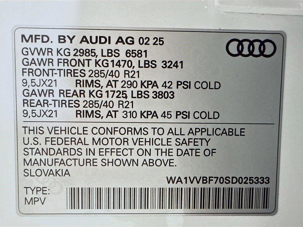 new 2025 Audi Q7 car, priced at $80,750