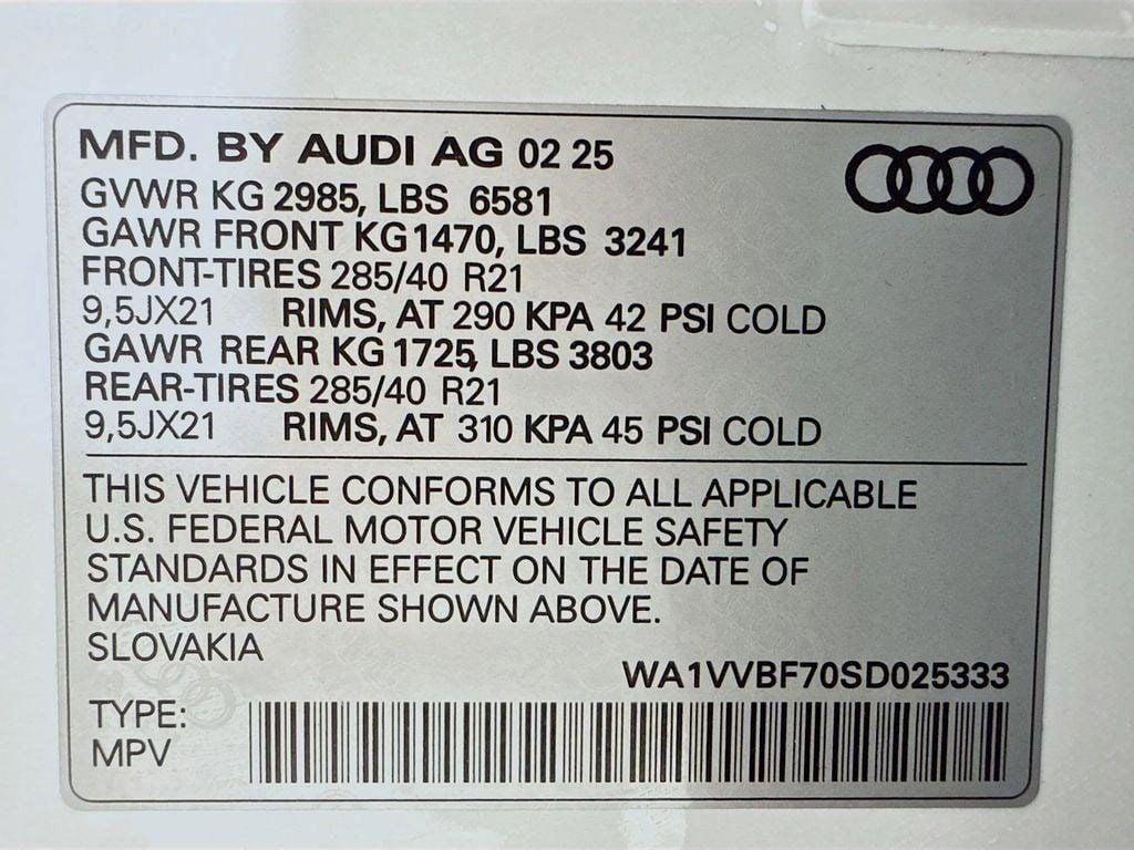 new 2025 Audi Q7 car, priced at $78,250