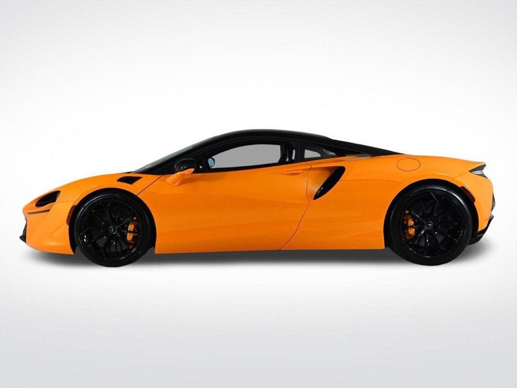 new 2025 McLaren Artura car, priced at $304,748