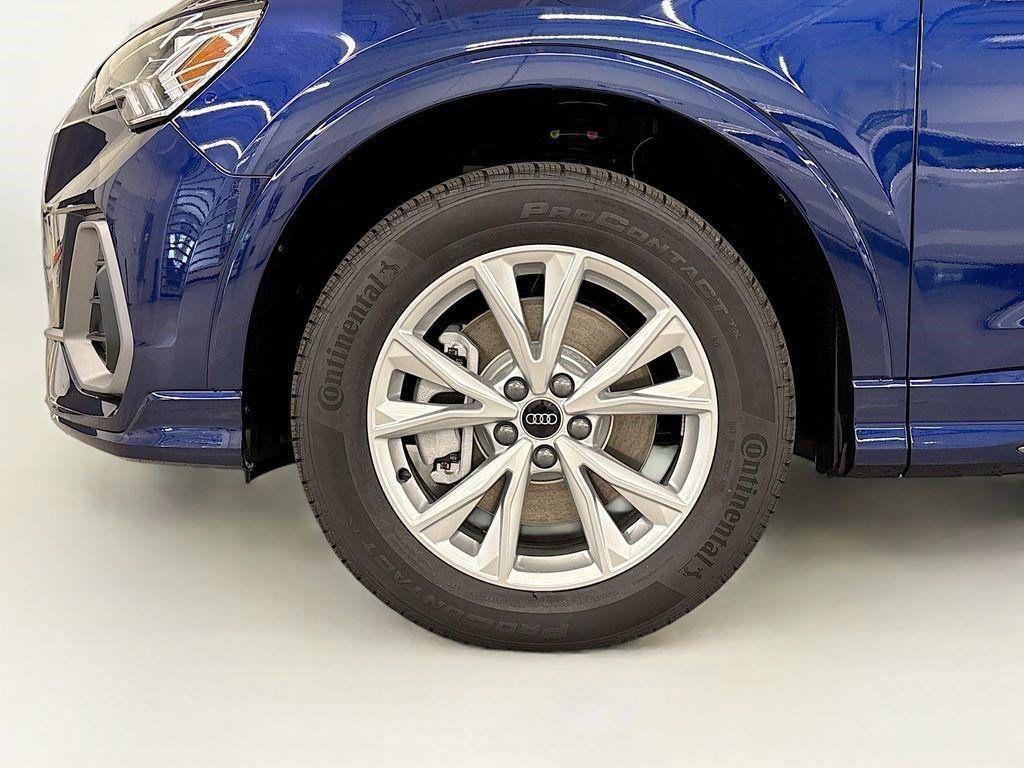 new 2025 Audi Q3 car, priced at $42,610