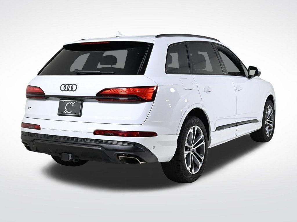 used 2025 Audi Q7 car, priced at $61,500