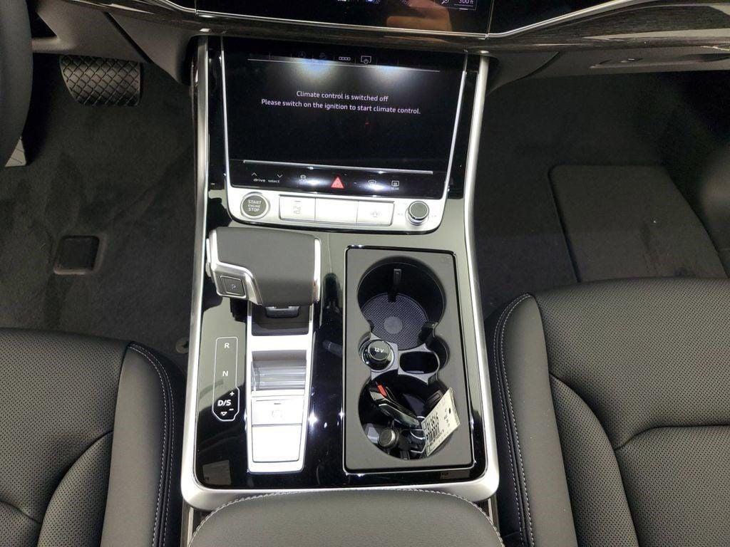 new 2025 Audi Q7 car, priced at $76,040