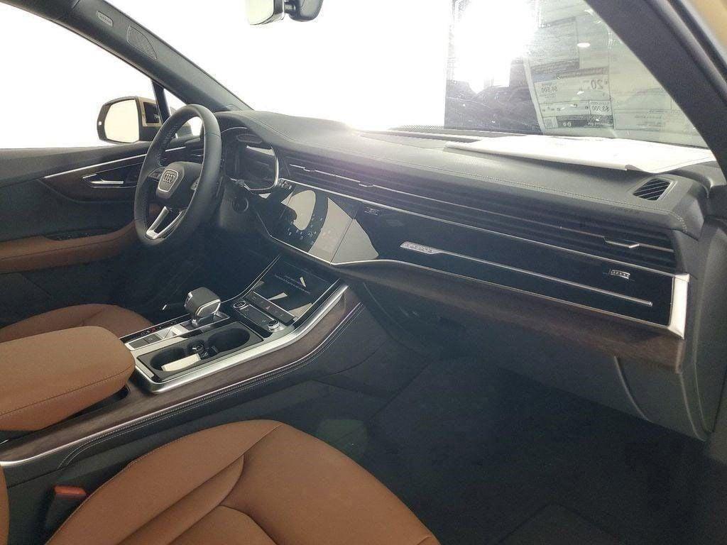 new 2025 Audi Q7 car, priced at $69,200