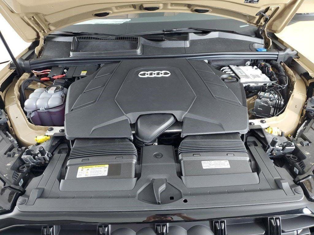 new 2025 Audi Q7 car, priced at $67,965