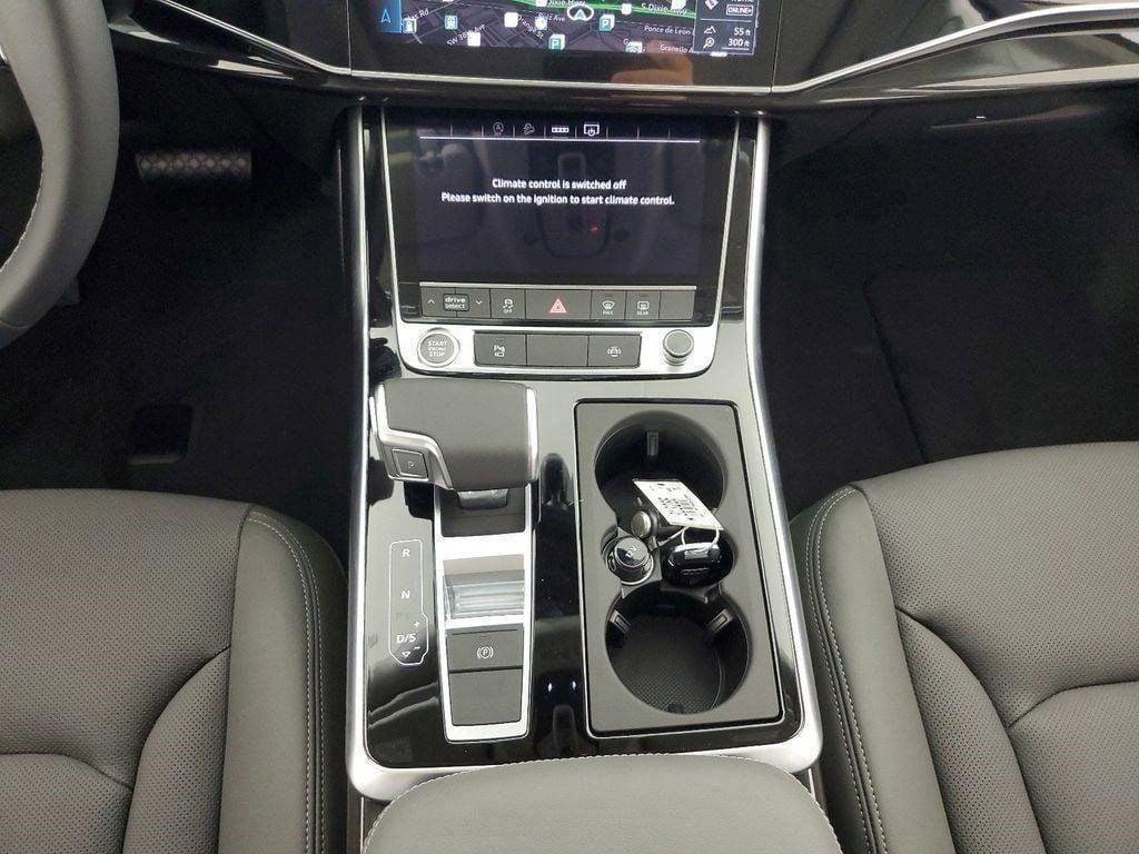 new 2025 Audi Q7 car, priced at $70,905