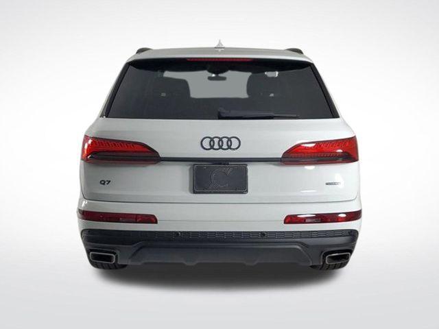 new 2025 Audi Q7 car, priced at $71,085