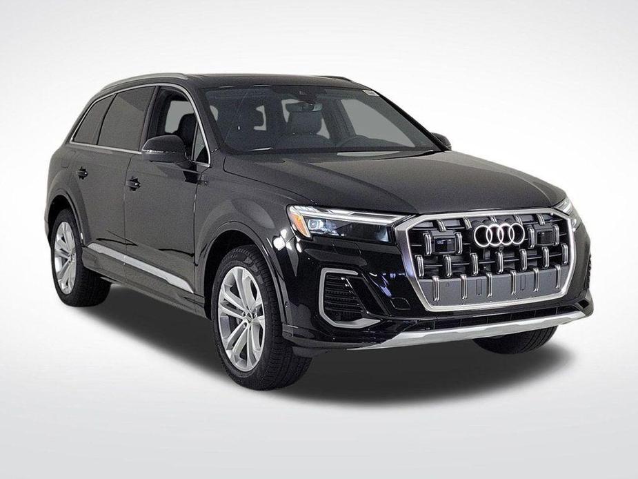 new 2025 Audi Q7 car, priced at $71,800