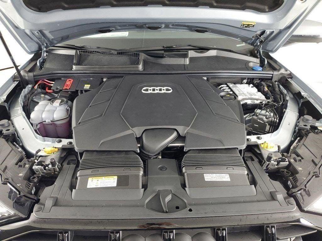 new 2025 Audi Q7 car, priced at $71,500