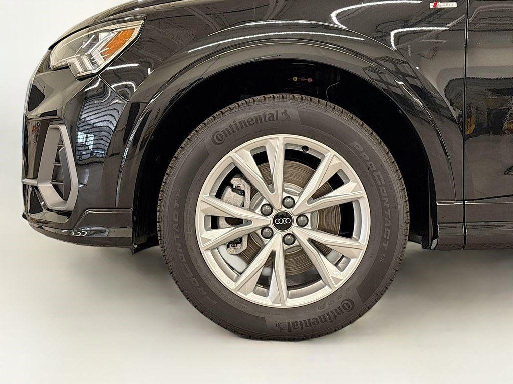 new 2025 Audi Q3 car, priced at $41,990
