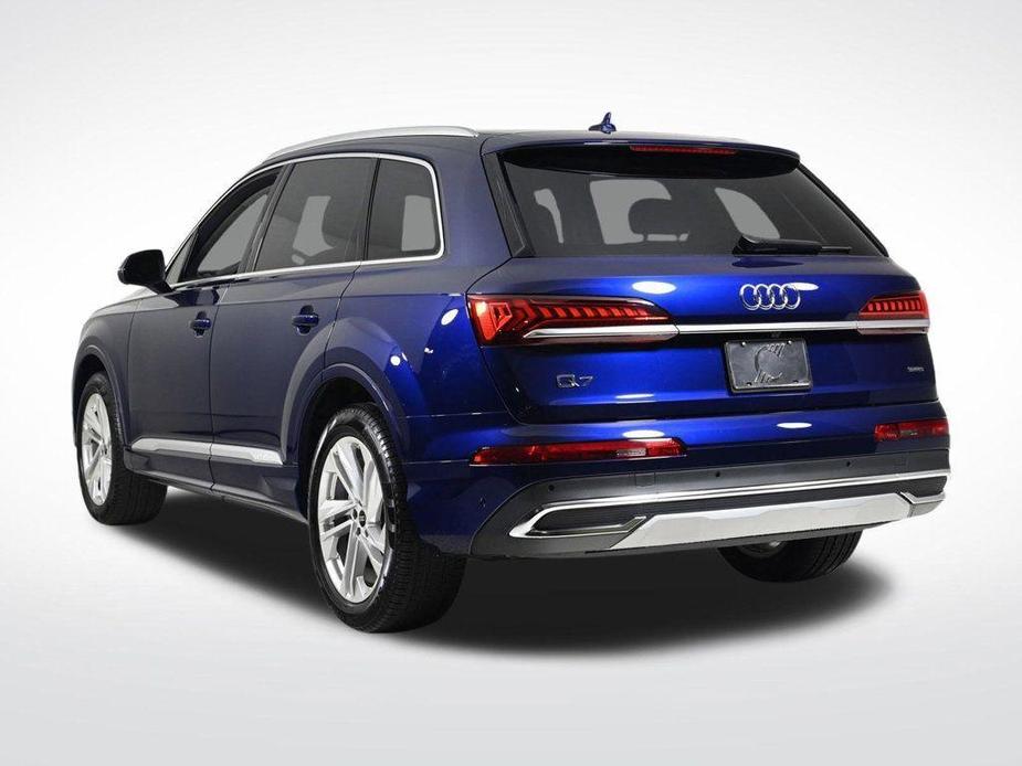 used 2024 Audi Q7 car, priced at $55,900