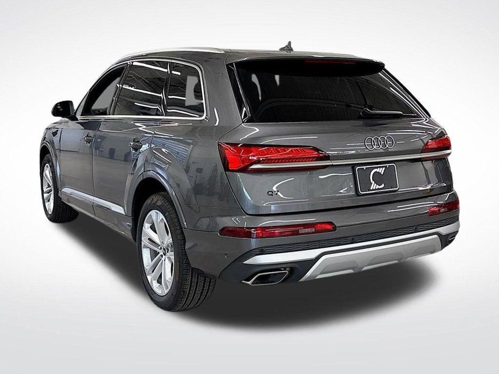 new 2025 Audi Q7 car, priced at $70,520