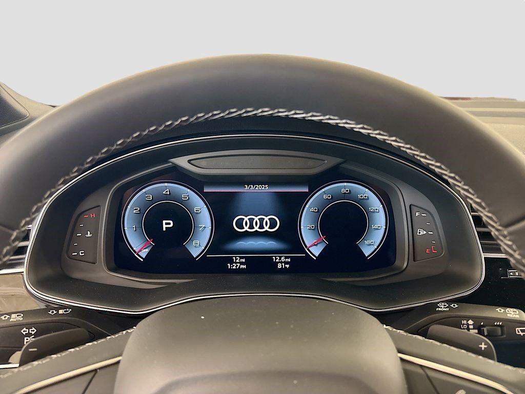 new 2025 Audi Q7 car, priced at $70,520