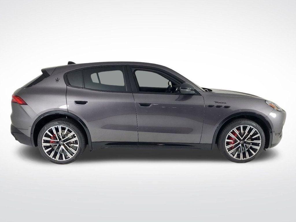 new 2025 Maserati Grecale car, priced at $89,750