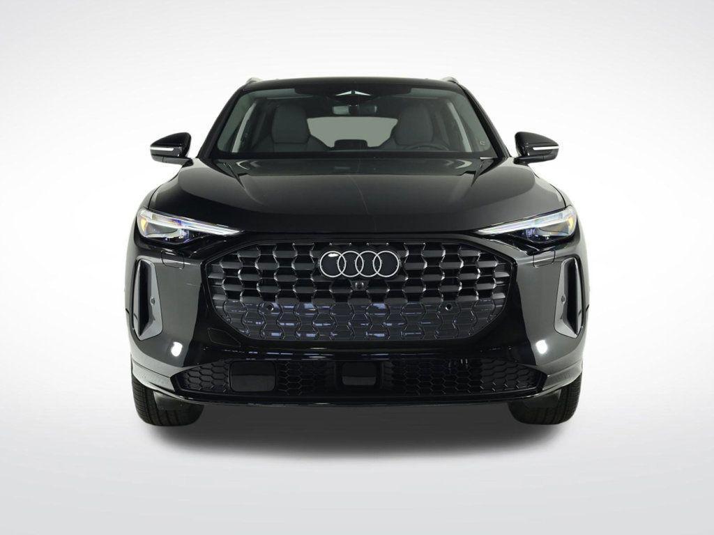 new 2025 Audi Q5 car, priced at $60,175
