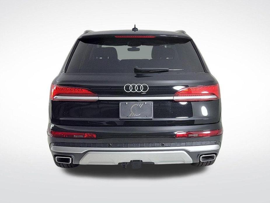 new 2025 Audi Q7 car, priced at $75,800