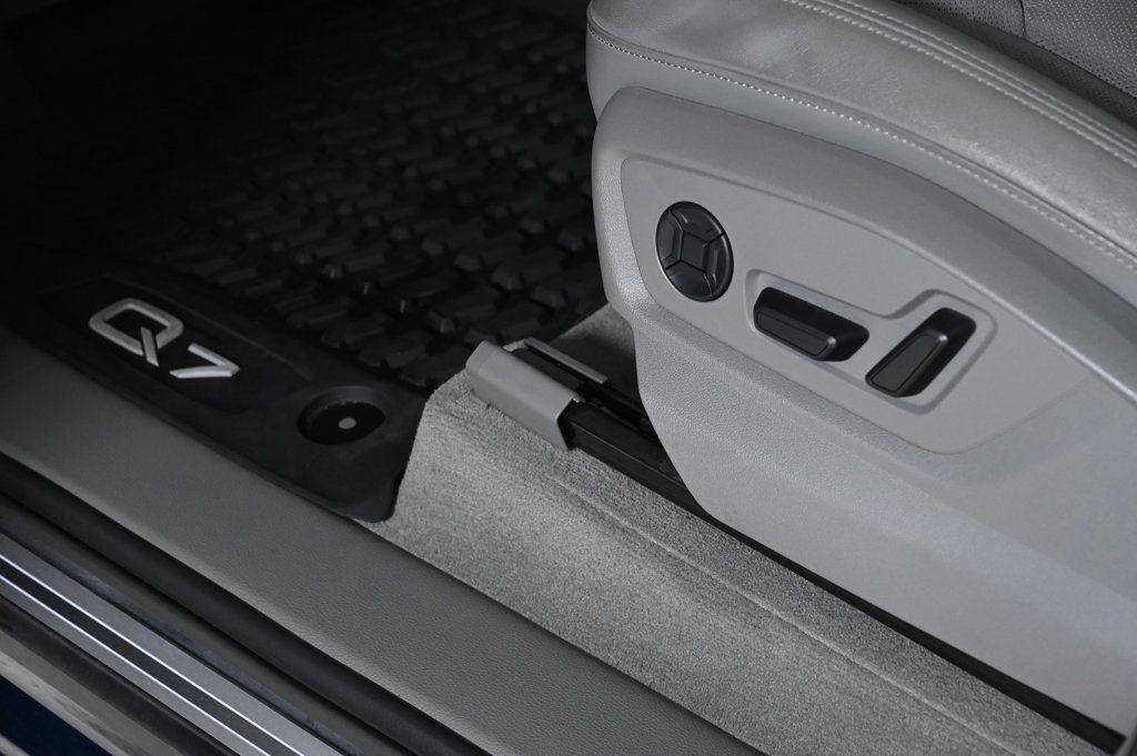 used 2022 Audi Q7 car, priced at $46,700