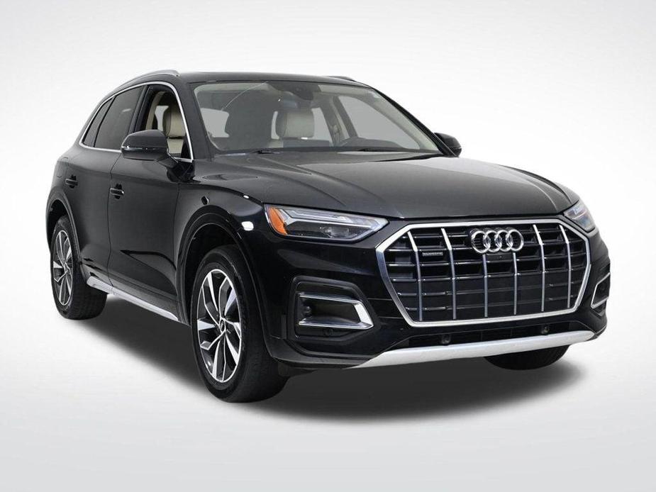 used 2021 Audi Q5 car, priced at $27,900