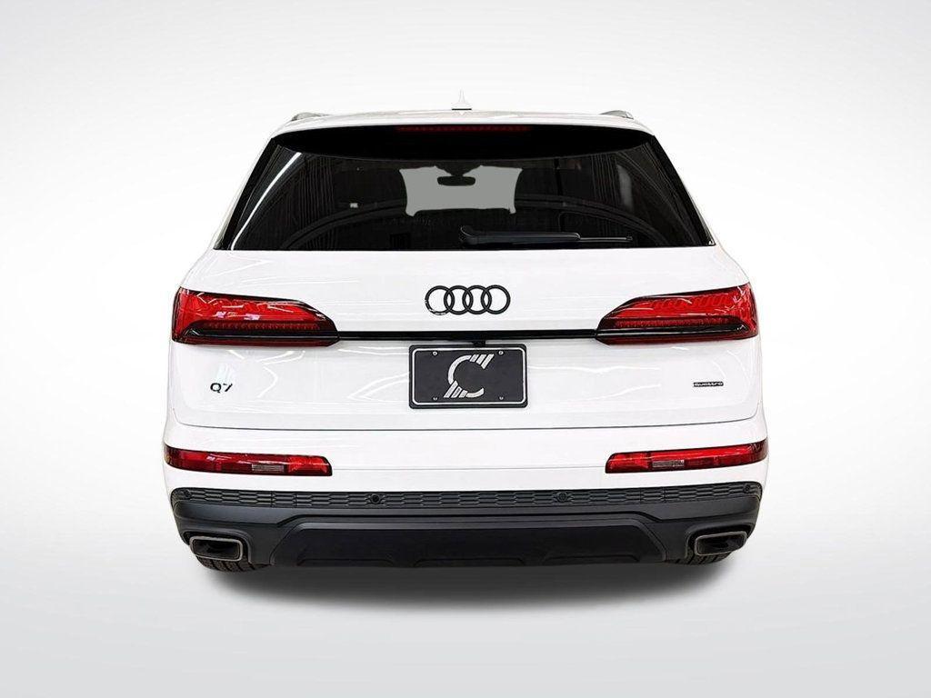 new 2025 Audi Q7 car, priced at $69,695