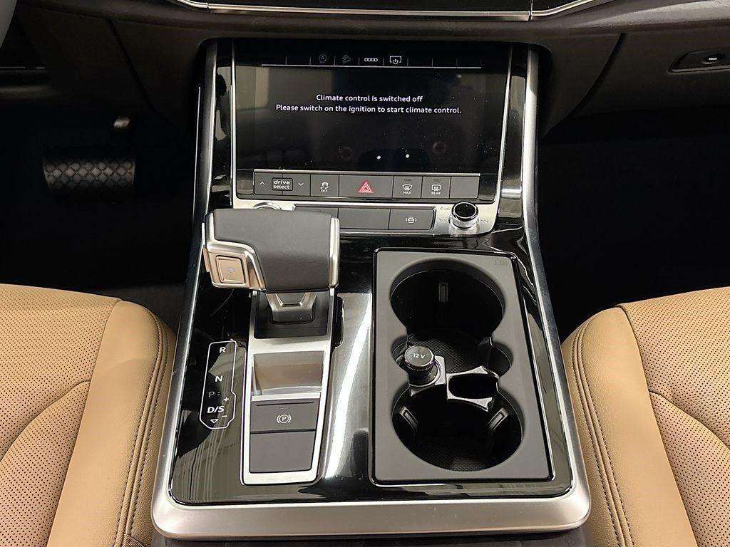 new 2025 Audi Q7 car, priced at $69,695