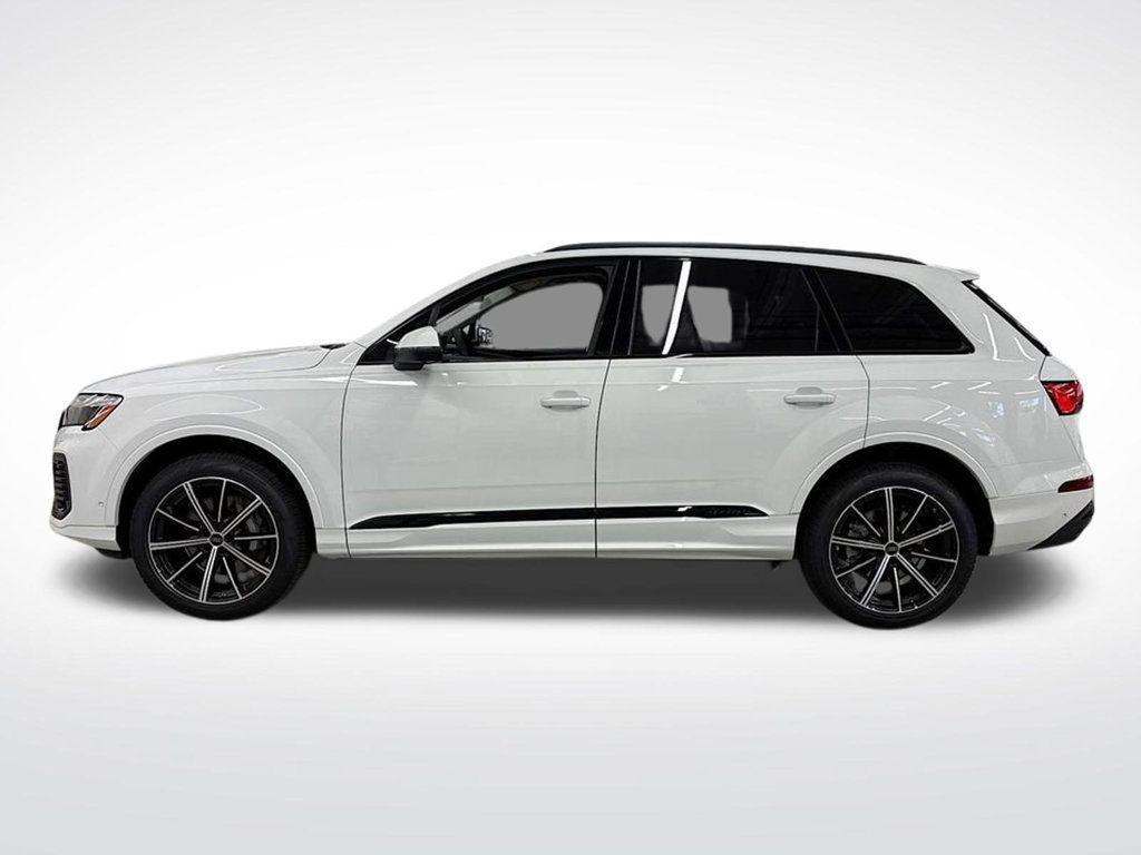 new 2025 Audi Q7 car, priced at $69,695