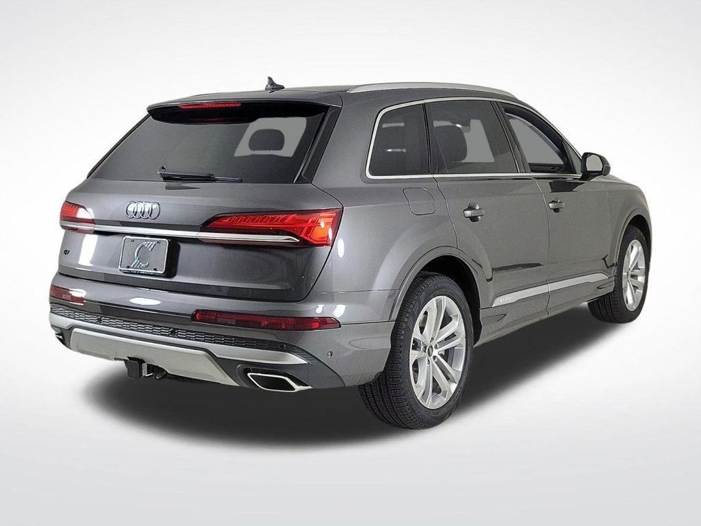 new 2025 Audi Q7 car, priced at $66,500