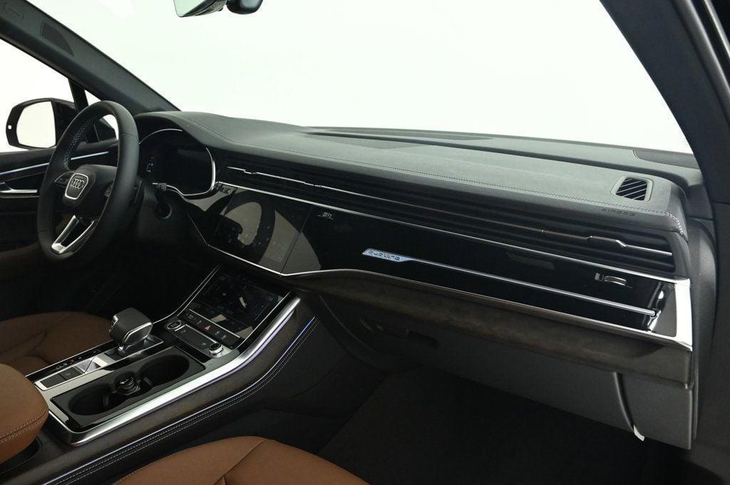 new 2025 Audi Q7 car, priced at $70,700