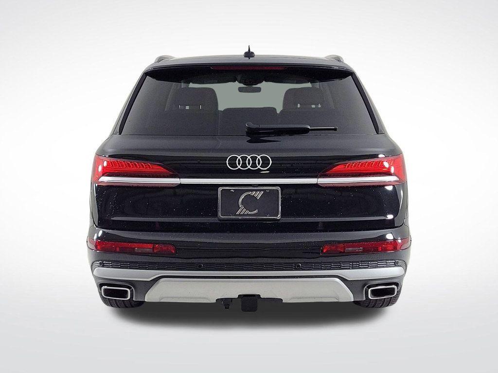 new 2025 Audi Q7 car, priced at $75,655