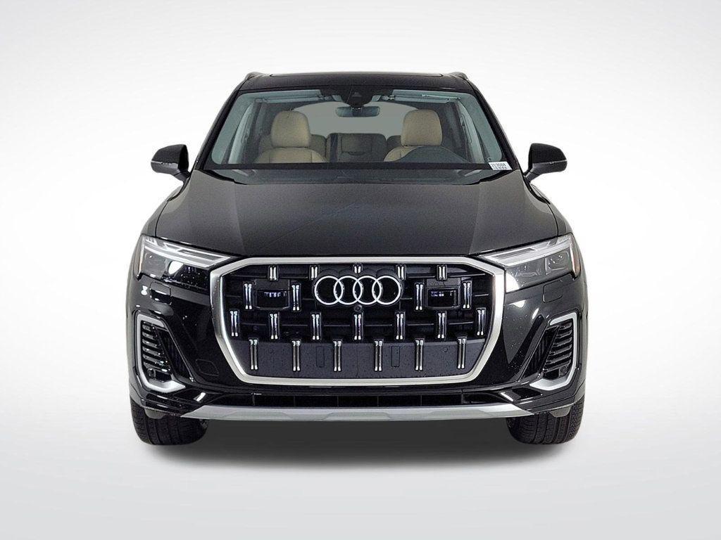 new 2025 Audi Q7 car, priced at $75,655