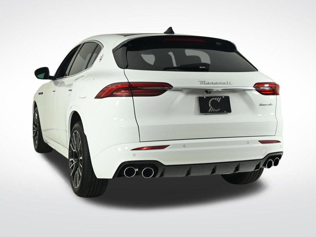new 2025 Maserati Grecale car, priced at $83,695