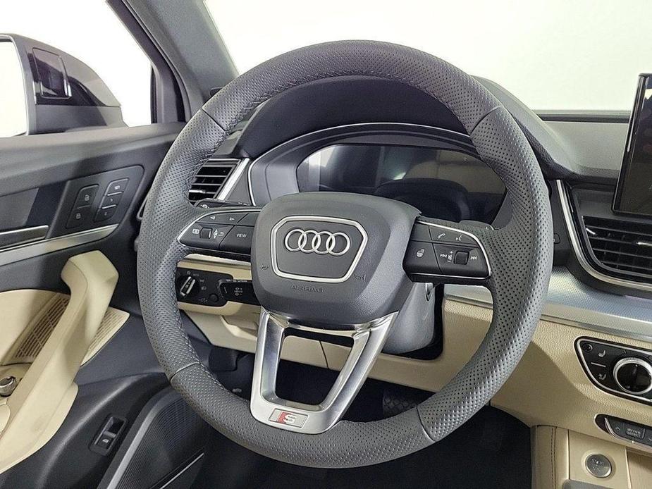 new 2025 Audi Q5 car, priced at $59,875