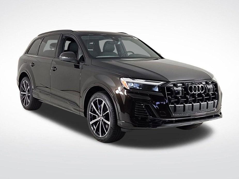 new 2025 Audi Q7 car, priced at $69,550