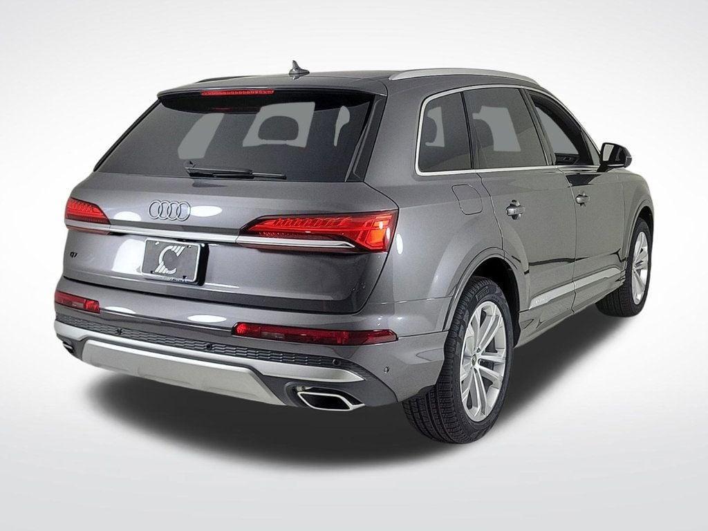 new 2025 Audi Q7 car, priced at $72,600