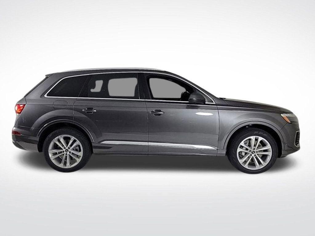 new 2025 Audi Q7 car, priced at $67,100