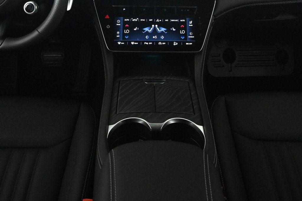 new 2025 Maserati Grecale car, priced at $84,845