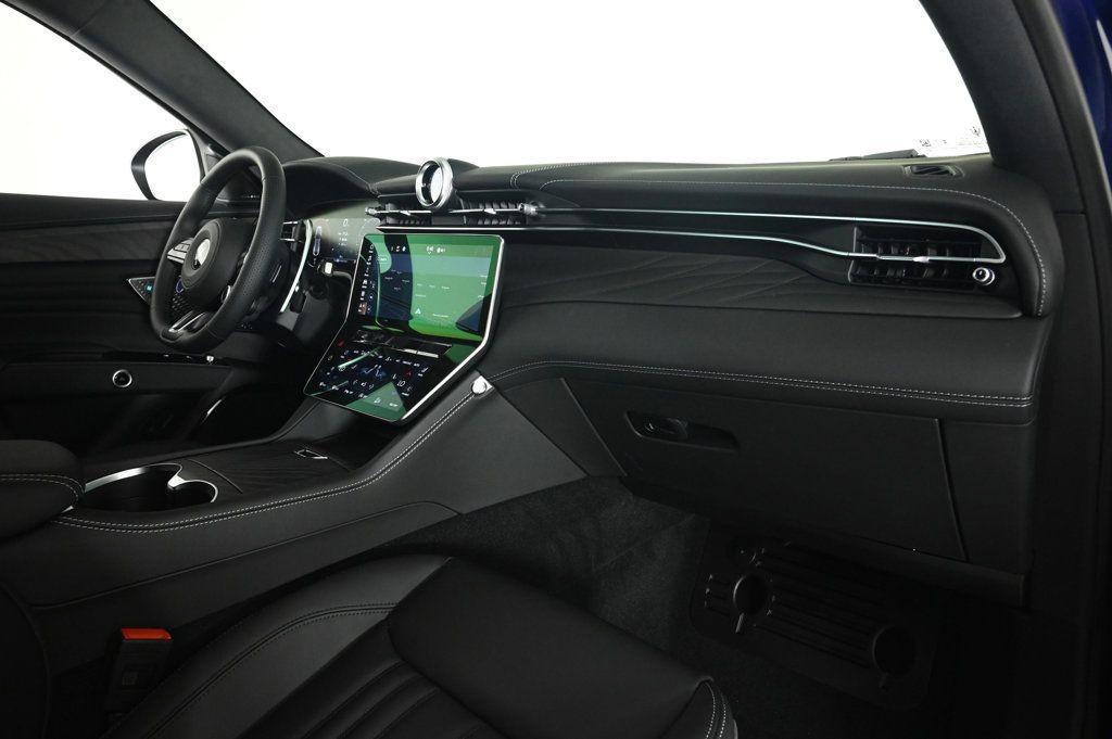 new 2025 Maserati Grecale car, priced at $84,845