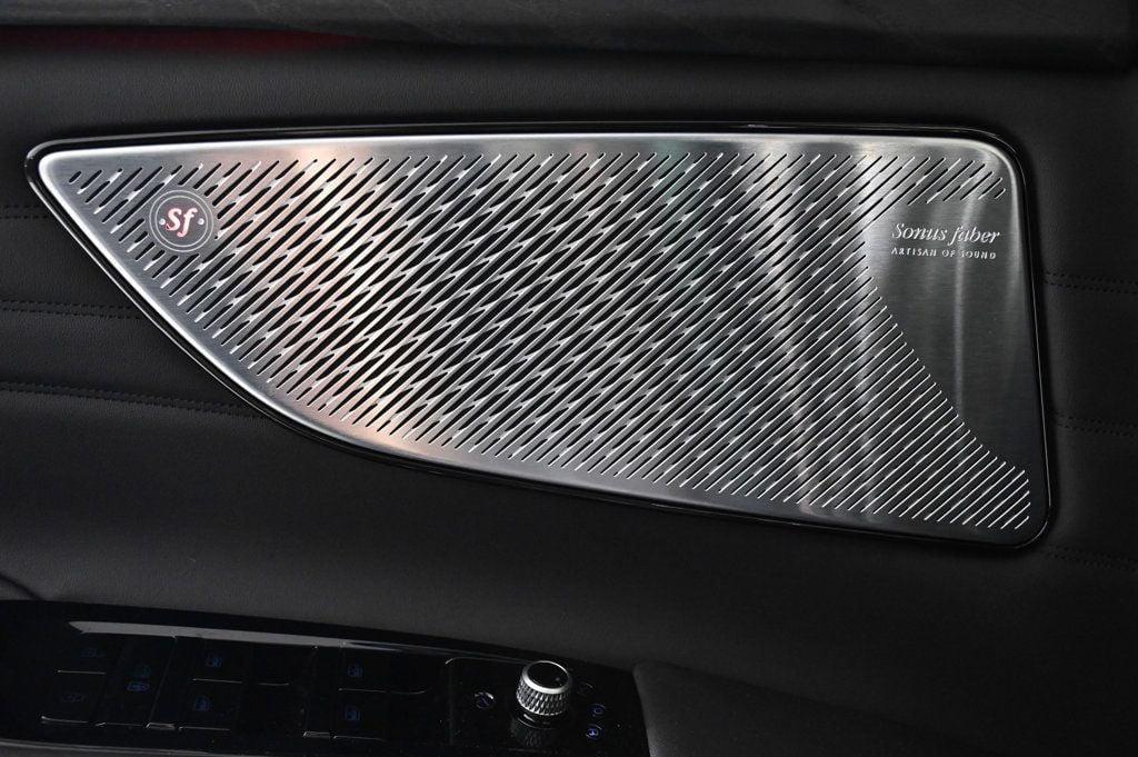 new 2025 Maserati Grecale car, priced at $84,845