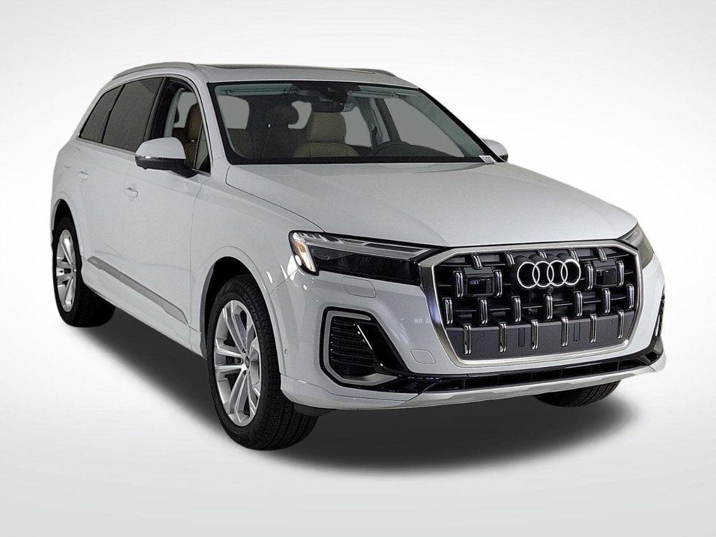 new 2025 Audi Q7 car, priced at $72,605