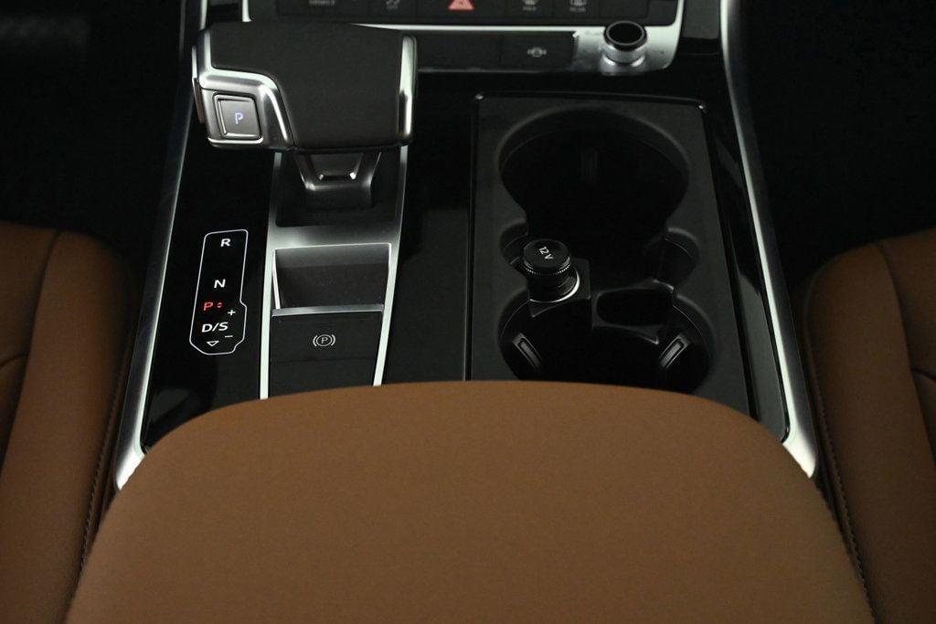 new 2025 Audi Q7 car, priced at $62,305