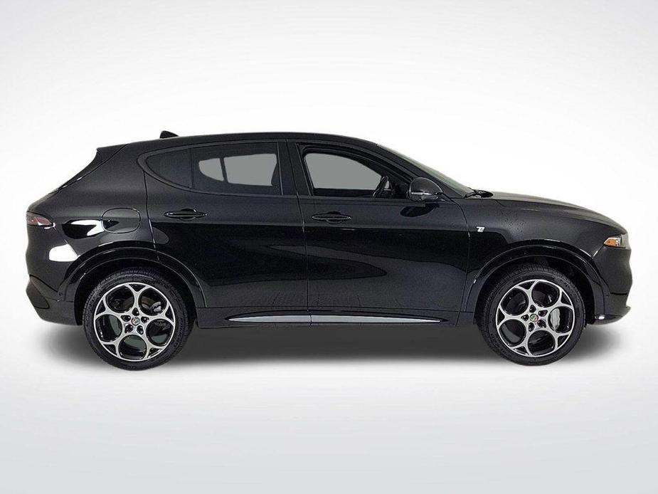 new 2024 Alfa Romeo Tonale car