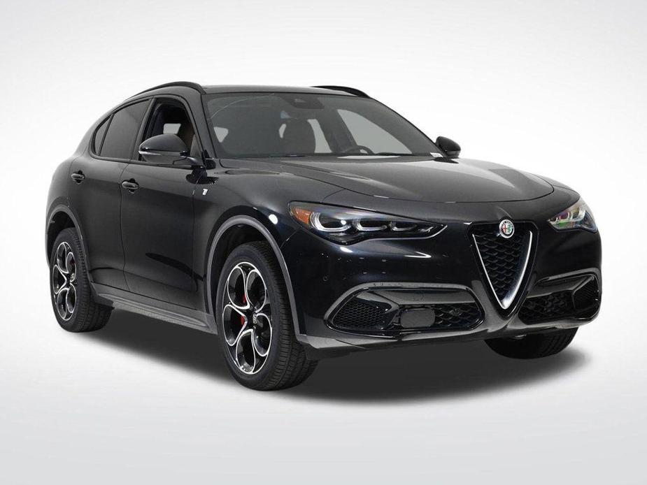 new 2024 Alfa Romeo Stelvio car