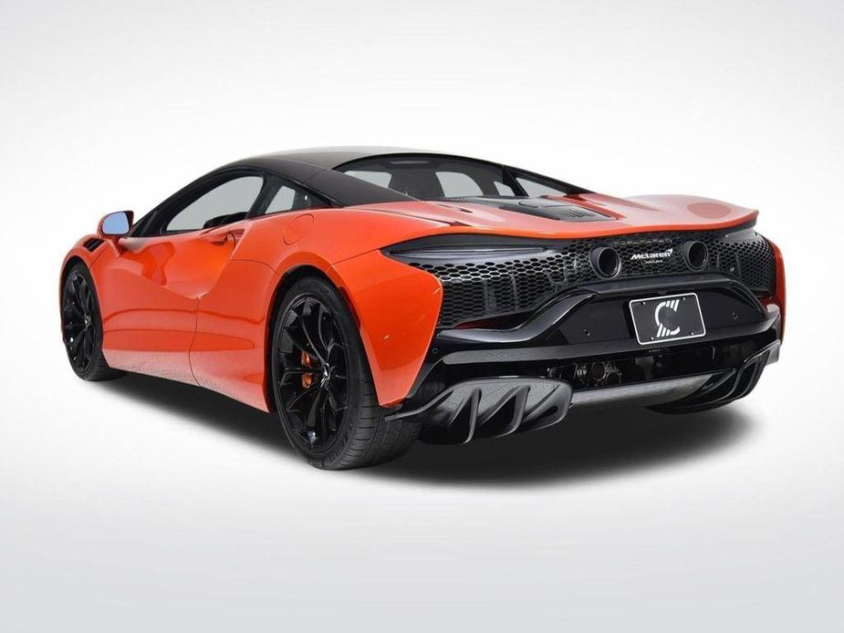 new 2024 McLaren Artura car, priced at $278,358