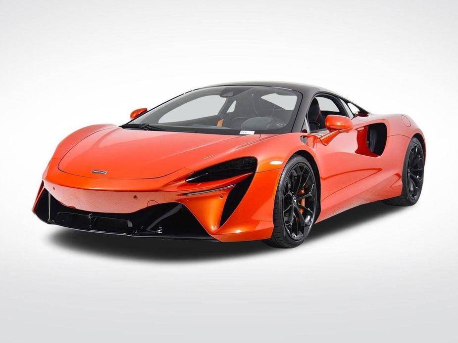 new 2024 McLaren Artura car, priced at $278,358