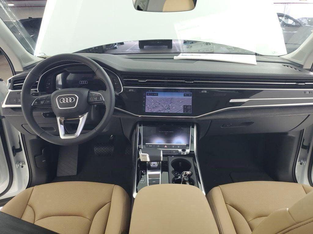 new 2025 Audi Q7 car, priced at $72,250