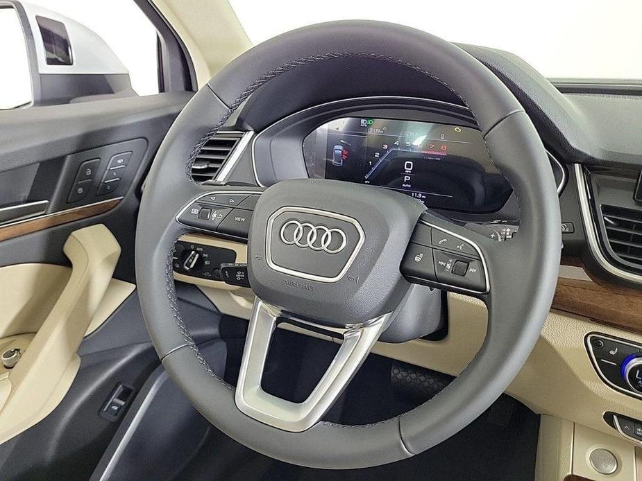 new 2025 Audi Q5 car, priced at $49,925